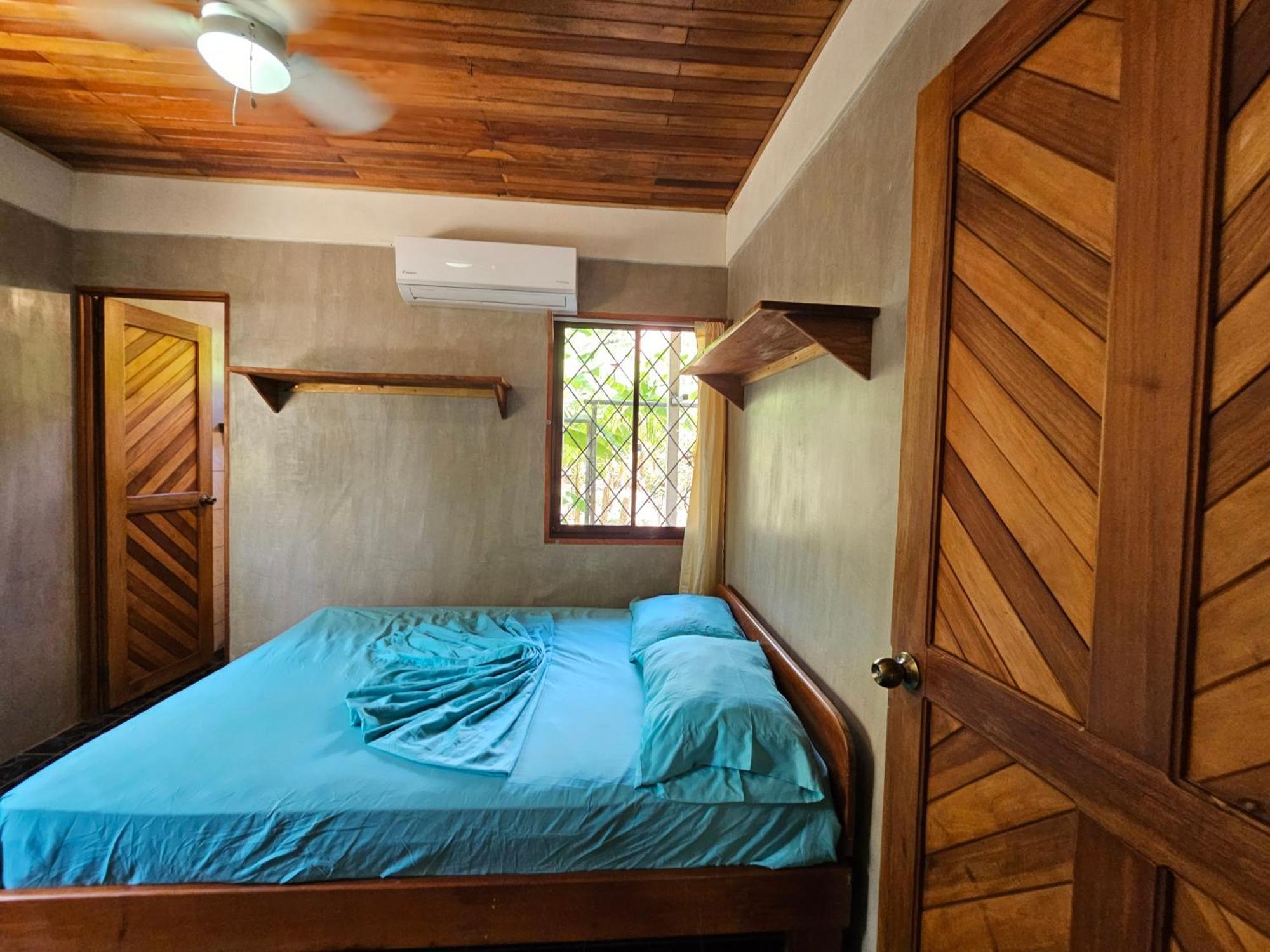 Don Jon'S Surf And Yoga Lodge Playa Santa Teresa  Exterior photo