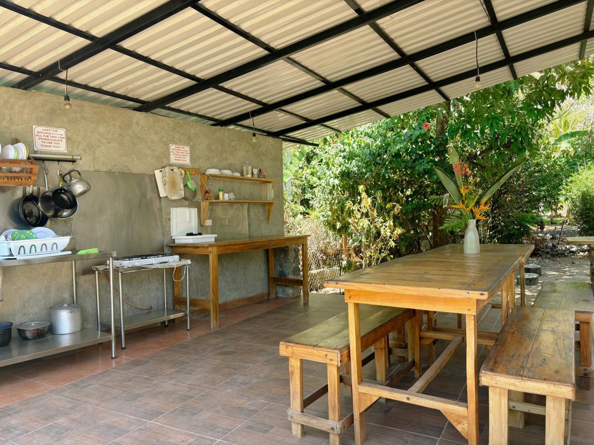 Don Jon'S Surf And Yoga Lodge Playa Santa Teresa  Exterior photo