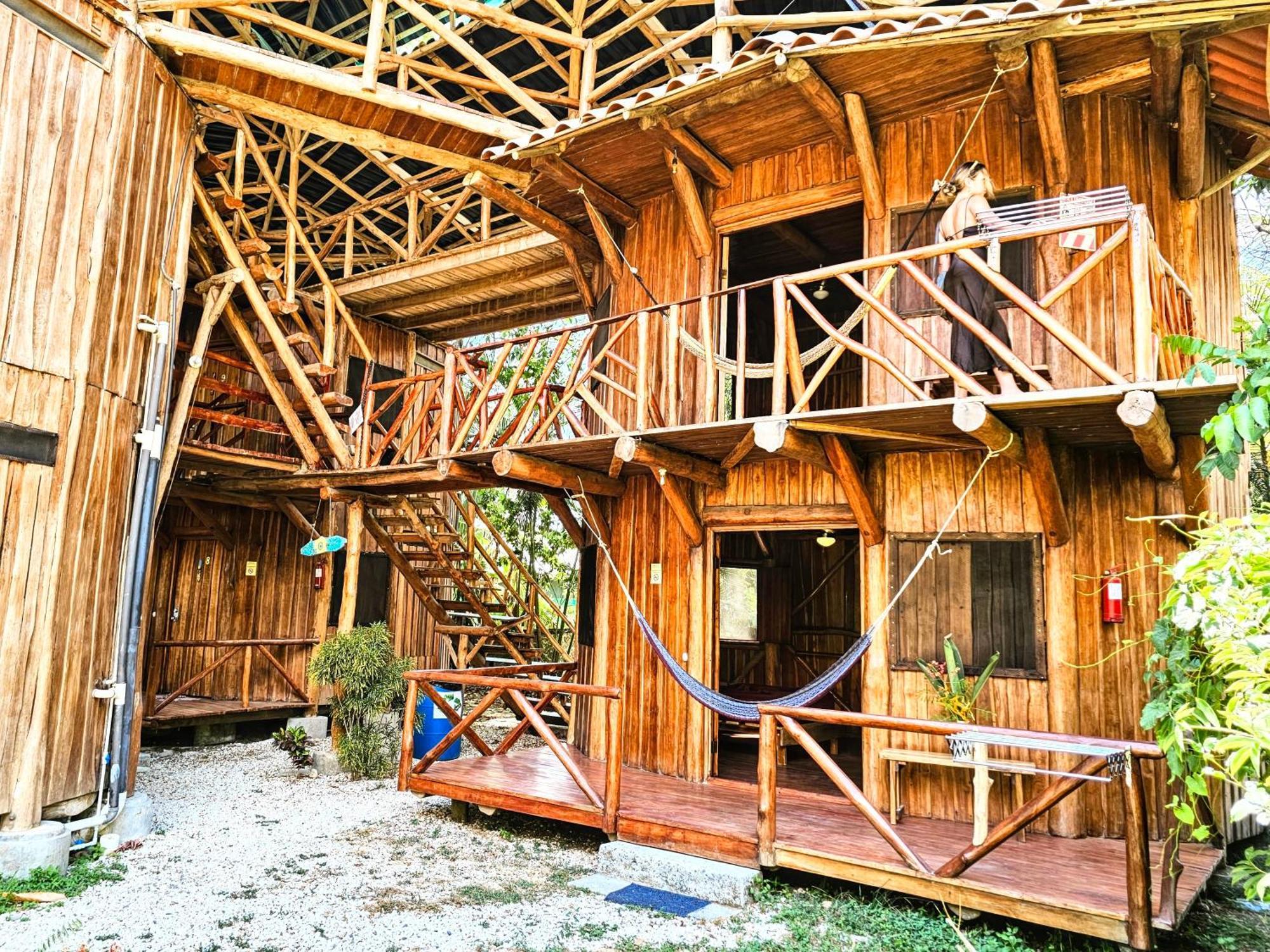 Don Jon'S Surf And Yoga Lodge Playa Santa Teresa  Exterior photo