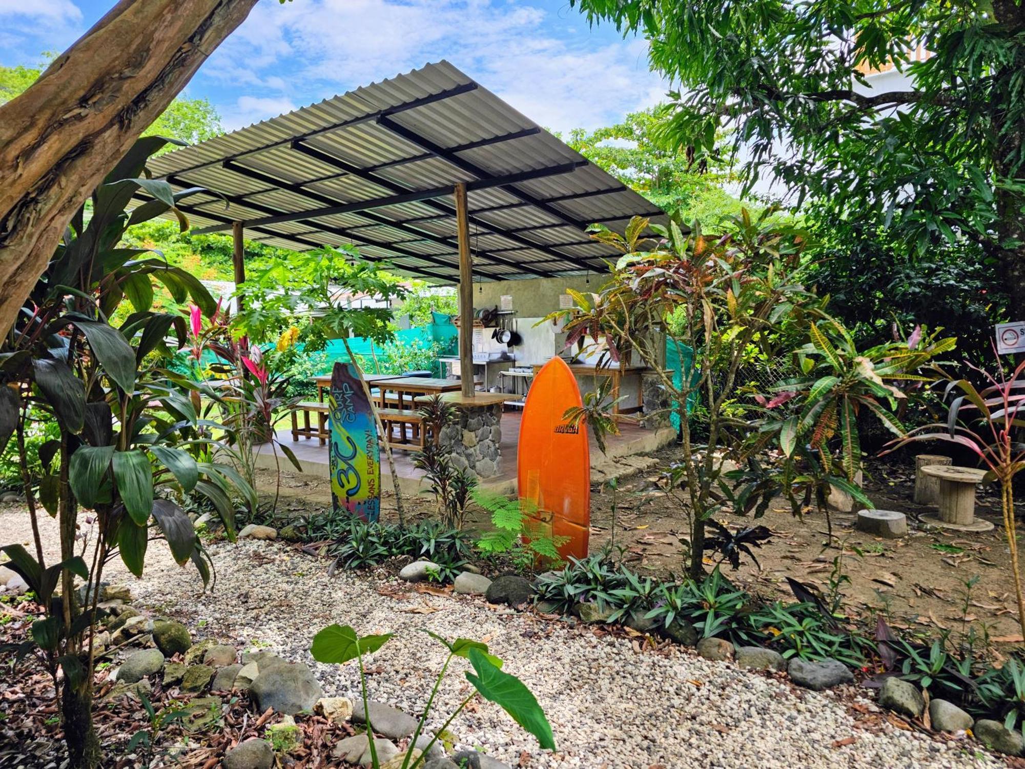 Don Jon'S Surf And Yoga Lodge Playa Santa Teresa  Exterior photo